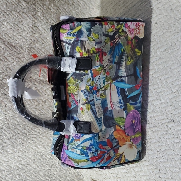 SPRAYGROUND. CONCRETE JUNGLE MINI DUFFLE BAG - Picture 9 of 14